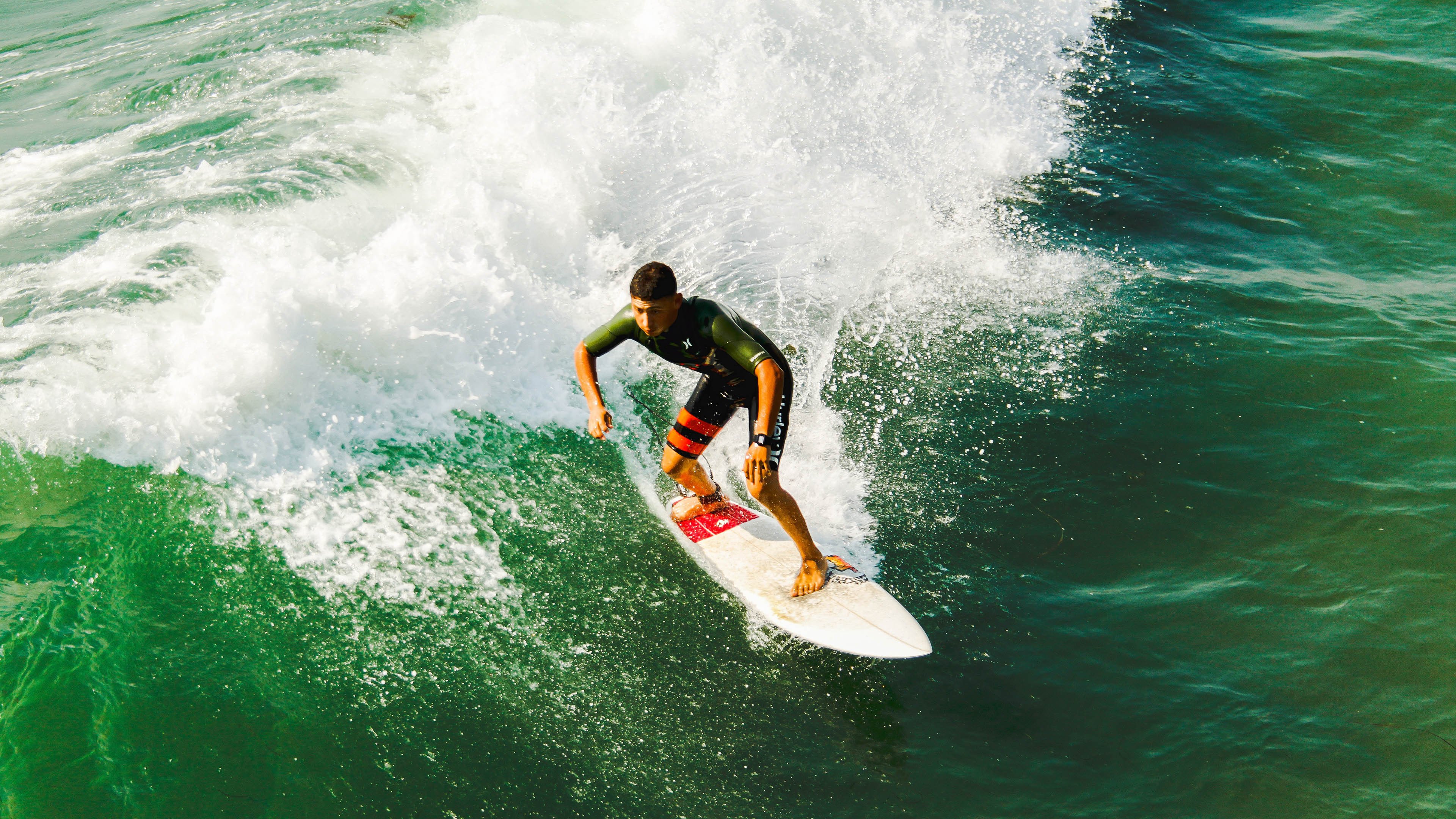 佩雷拉已经从狼队官宣下课,国安未来要是换帅,可以考虑请他,佩雷拉执教国足