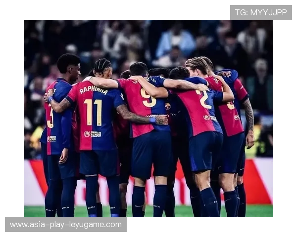 巴萨莱万连续抢点头球破网，让对手防不胜防